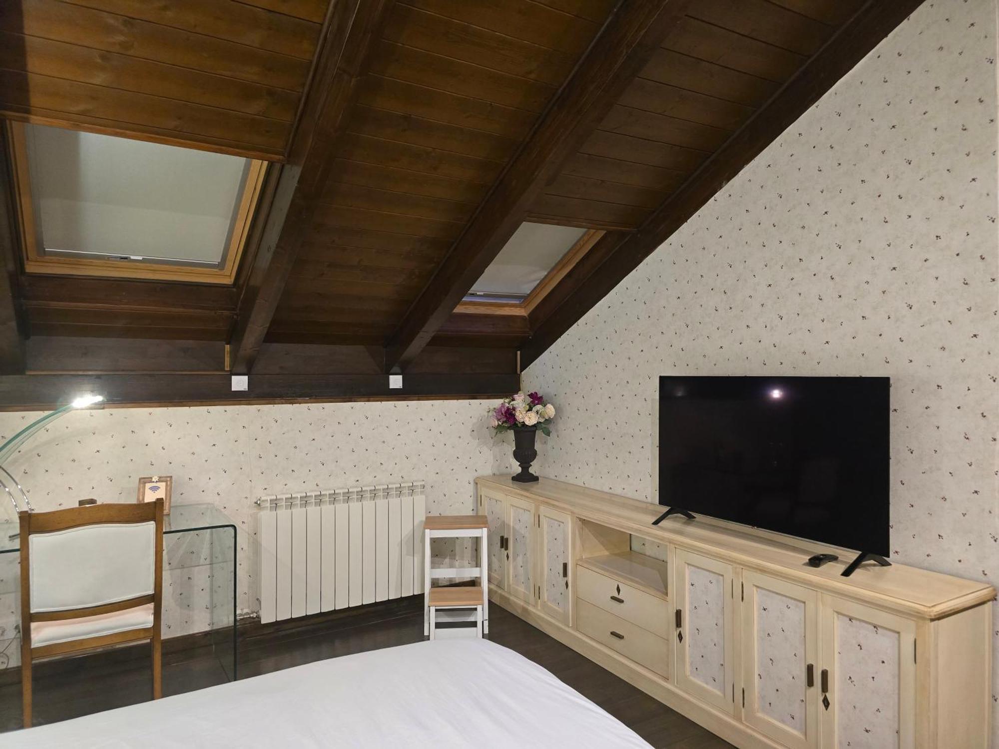 Un Encanto De Duplex Apartment *